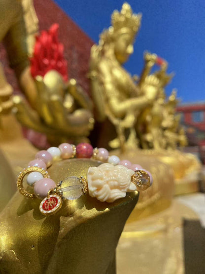 Single-circle nine-tailed bracelet with lacquer beads from Mount Wutai.